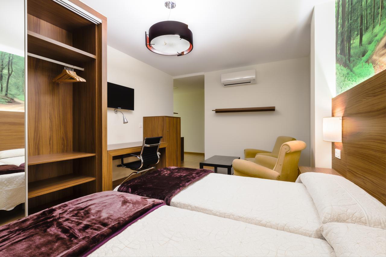 גרנדה Hostal Arriola מראה חיצוני תמונה